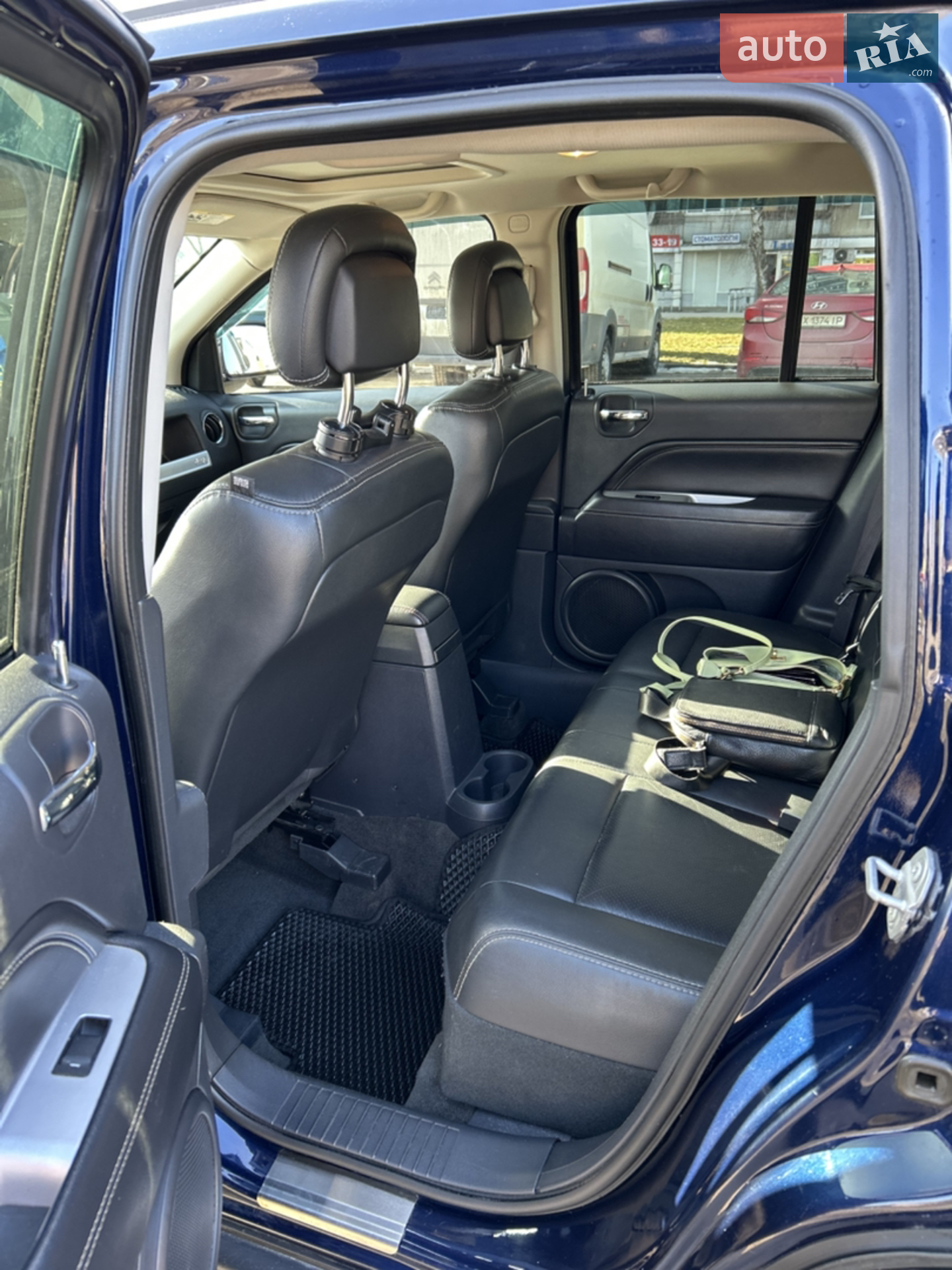 2017 Jeep Compass - мініатюра 9