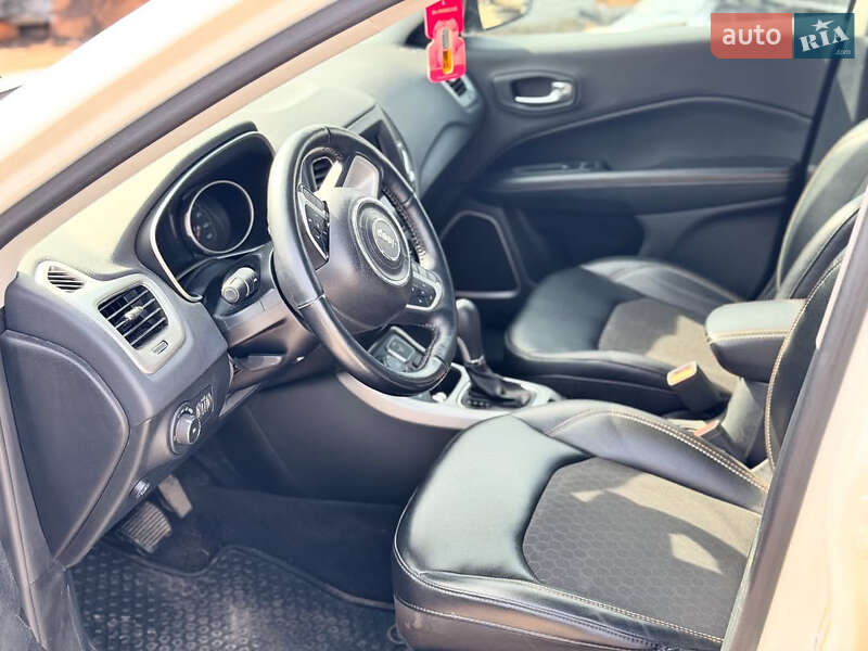Позашляховик / Кросовер Jeep Compass 2017 в Києві
