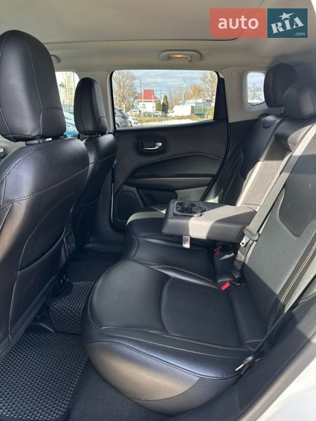 Внедорожник / Кроссовер Jeep Compass 2019 в Киеве