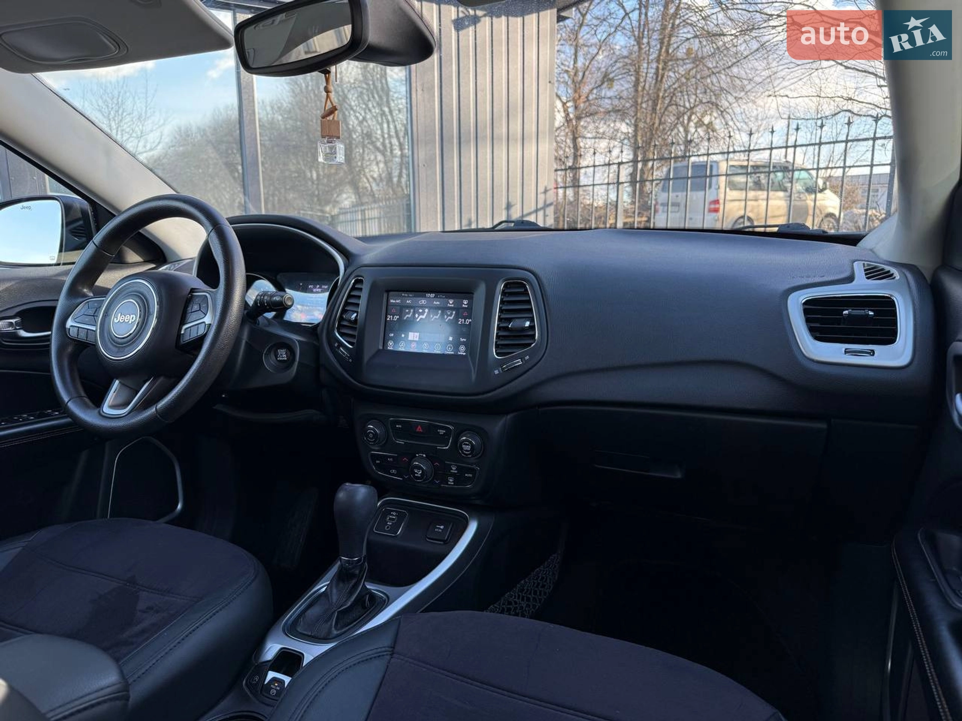 2019 Jeep Compass - мініатюра 26