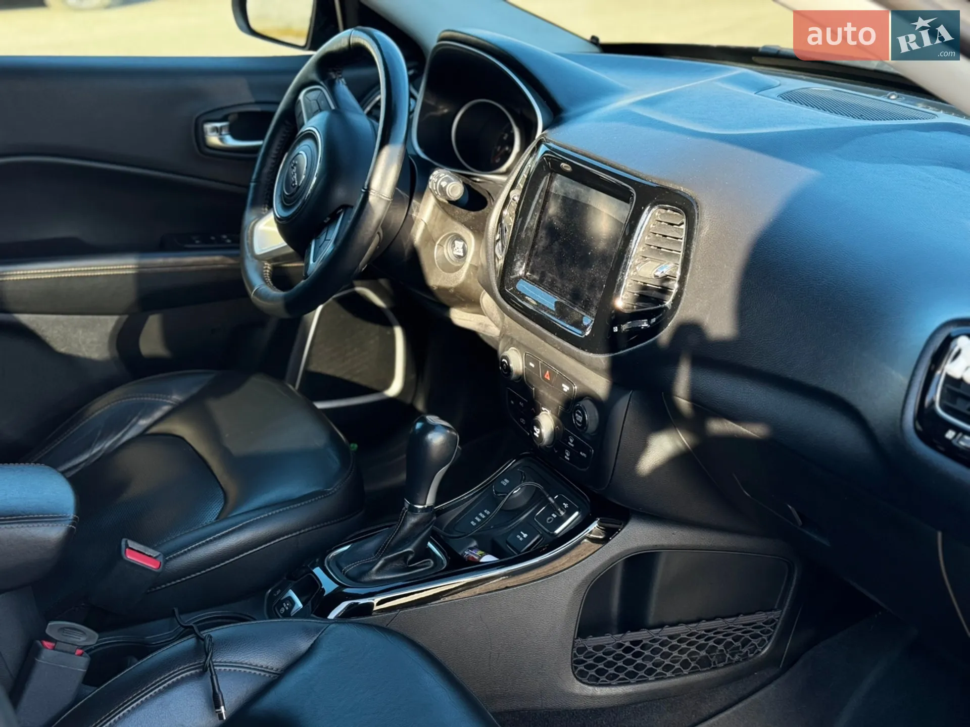 2017 Jeep Compass - мініатюра 16