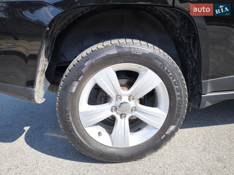 Внедорожник / Кроссовер Jeep Compass 2014 в Киеве