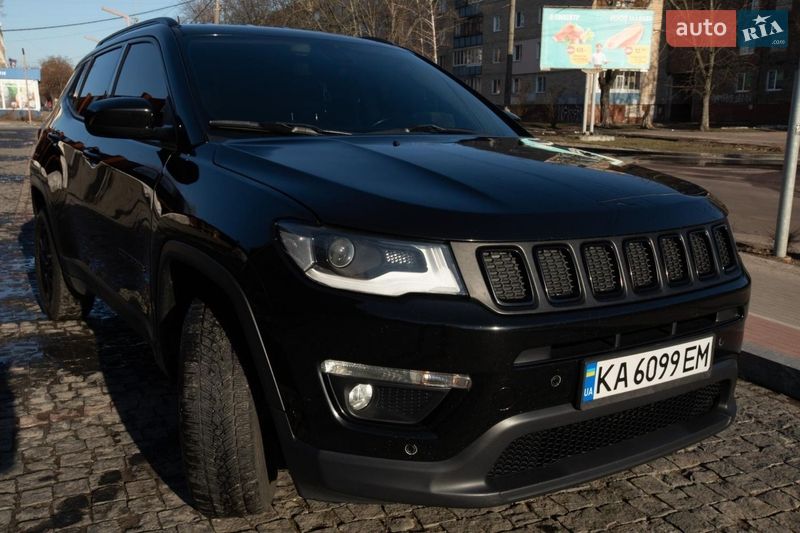 Внедорожник / Кроссовер Jeep Compass 2018 в Чернигове