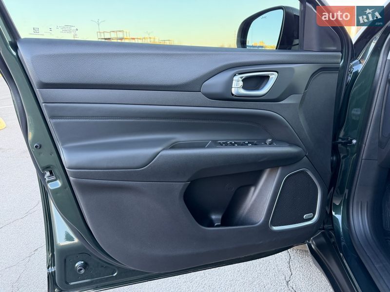 Внедорожник / Кроссовер Jeep Compass 2025 в Киеве