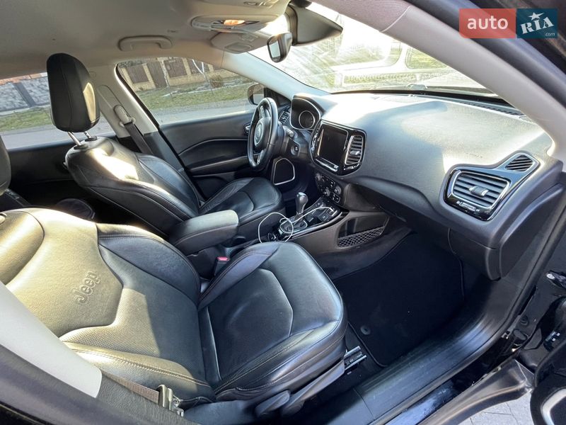 Позашляховик / Кросовер Jeep Compass 2018 в Ужгороді
