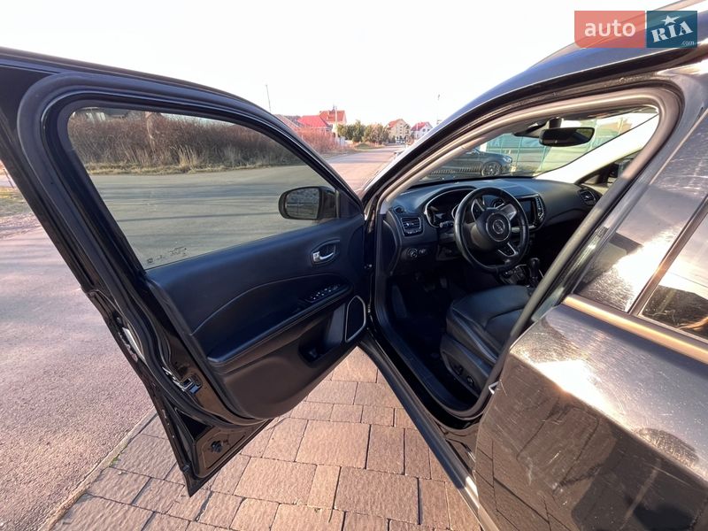 Позашляховик / Кросовер Jeep Compass 2018 в Ужгороді