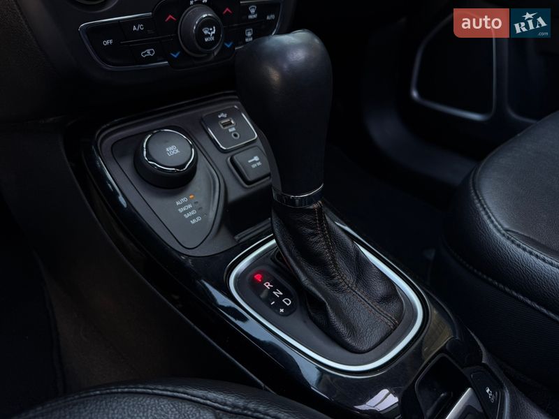 Внедорожник / Кроссовер Jeep Compass 2018 в Калуше