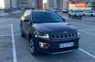 Внедорожник / Кроссовер Jeep Compass 2017 в Киеве