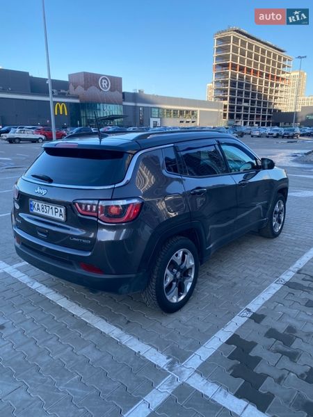 Внедорожник / Кроссовер Jeep Compass 2017 в Киеве