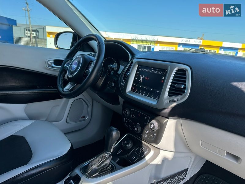 Позашляховик / Кросовер Jeep Compass 2018 в Житомирі