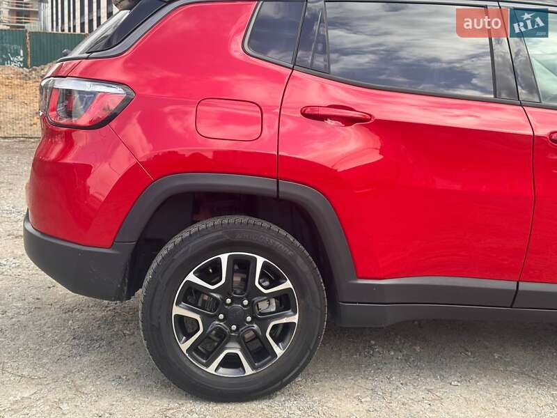 Внедорожник / Кроссовер Jeep Compass 2019 в Киеве
