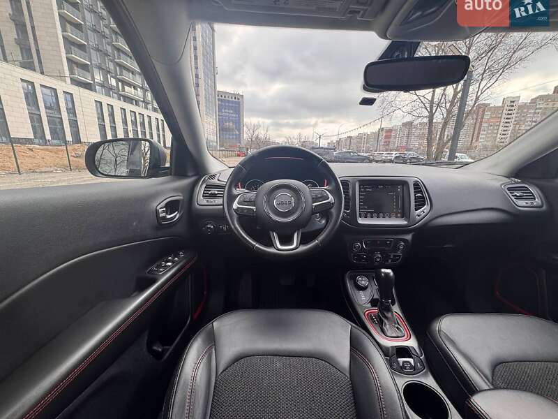 Внедорожник / Кроссовер Jeep Compass 2019 в Киеве