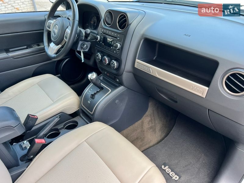 Внедорожник / Кроссовер Jeep Compass 2016 в Николаеве