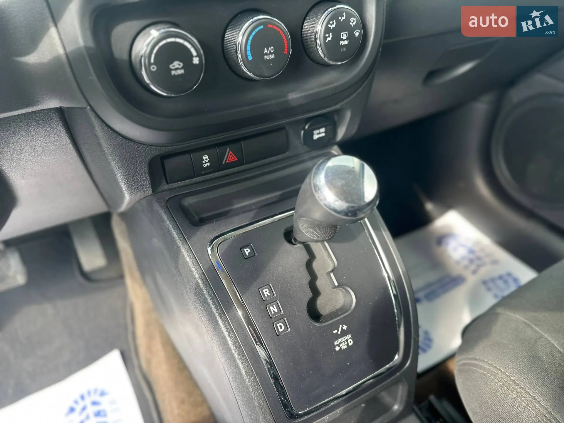 2014 Jeep Compass - мініатюра 14