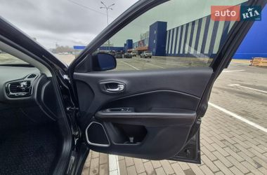Внедорожник / Кроссовер Jeep Compass 2017 в Сумах