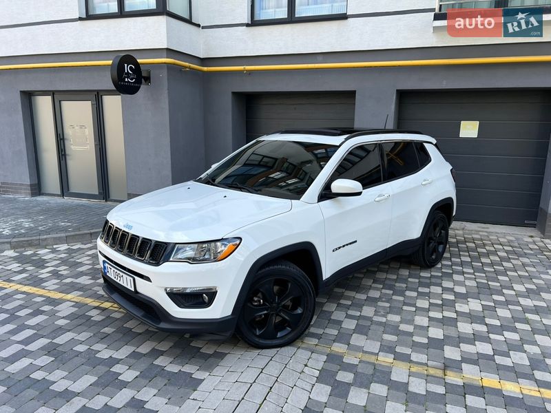 Внедорожник / Кроссовер Jeep Compass 2017 в Ивано-Франковске