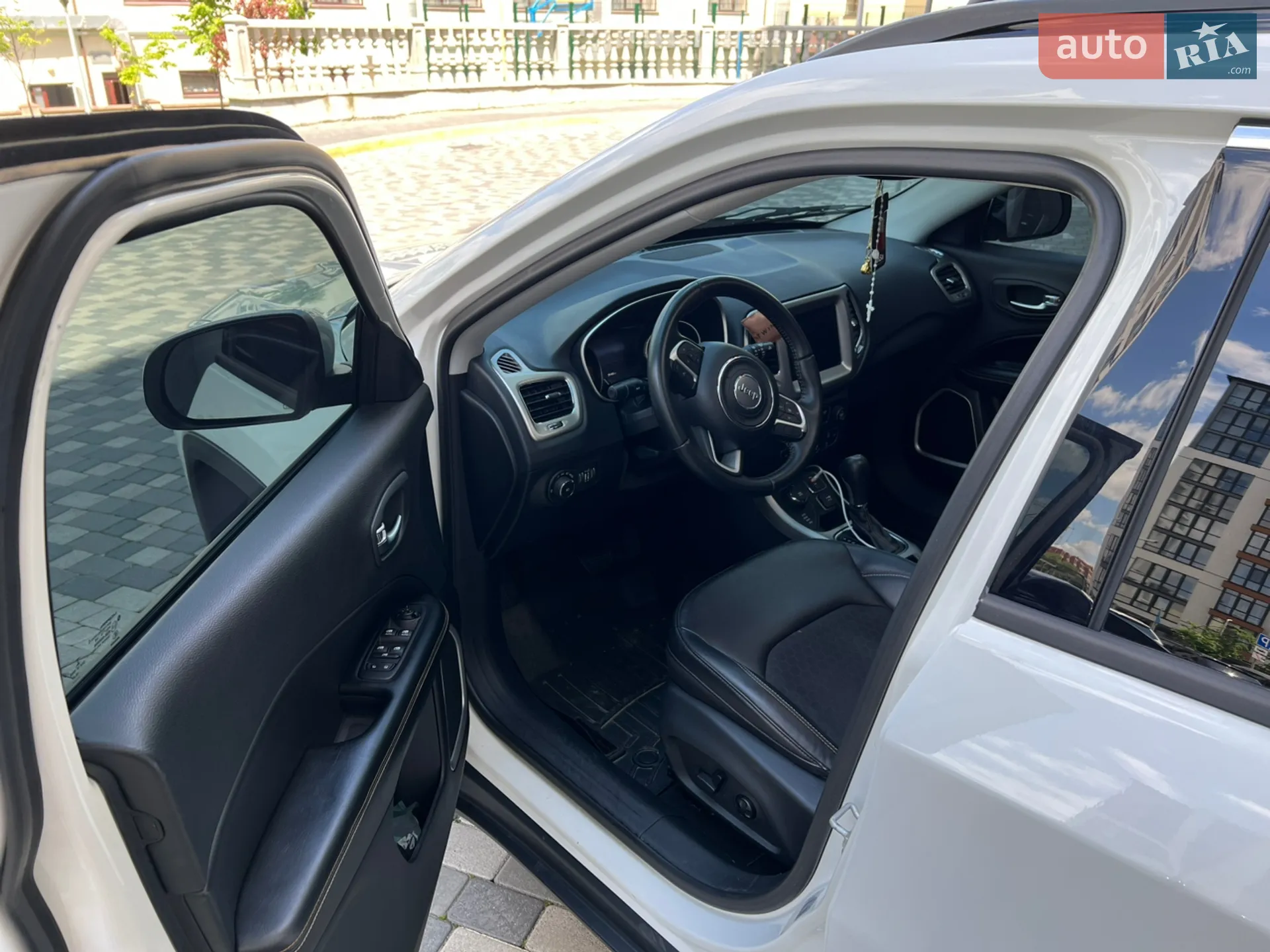 2017 Jeep Compass - мініатюра 16