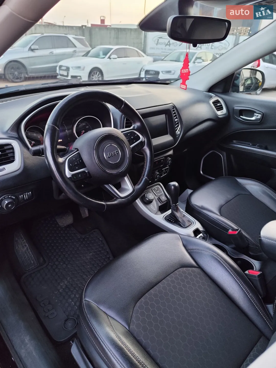2019 Jeep Compass - мініатюра 20