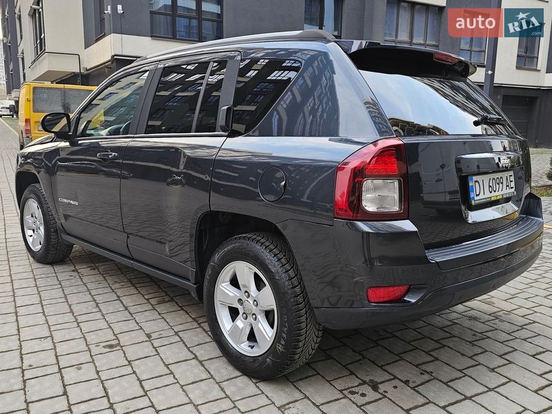 Внедорожник / Кроссовер Jeep Compass 2015 в Ивано-Франковске