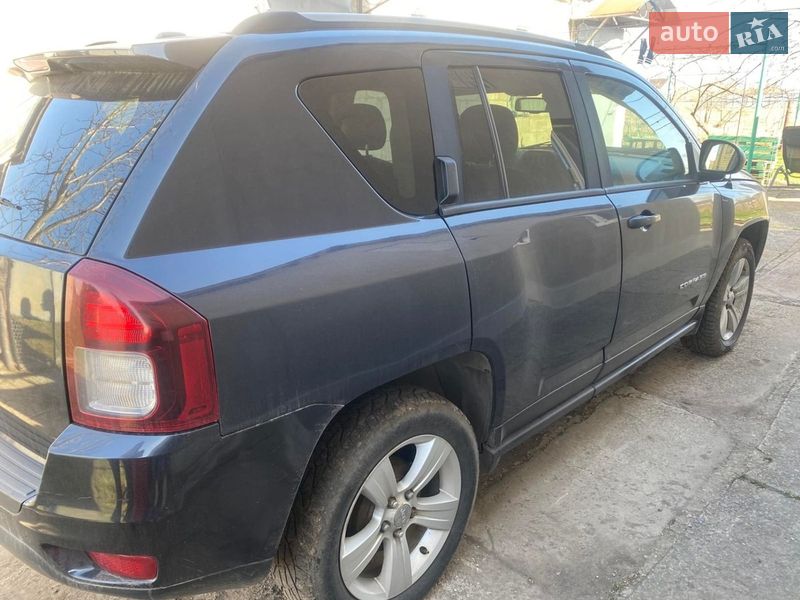 Внедорожник / Кроссовер Jeep Compass 2015 в Днепре