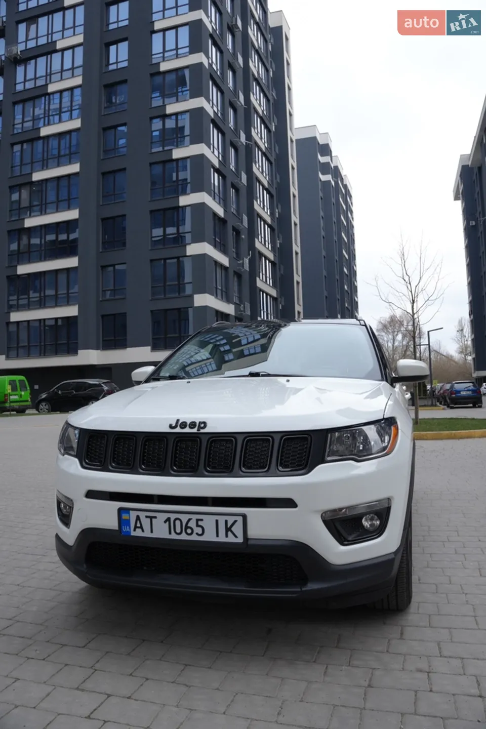 2021 Jeep Compass - мініатюра 2