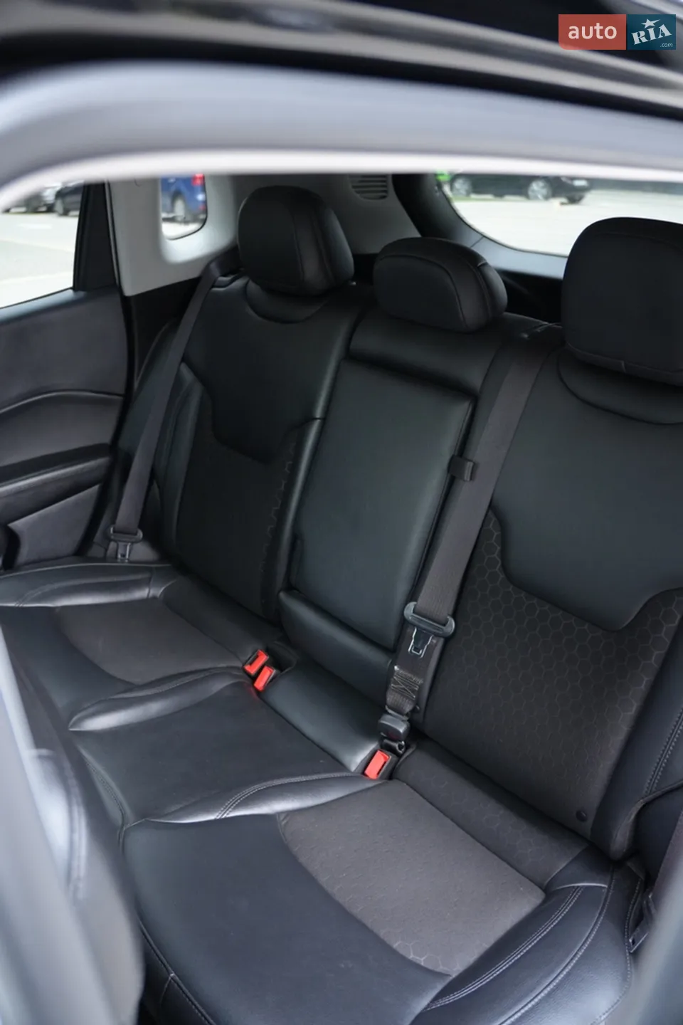 2021 Jeep Compass - мініатюра 17