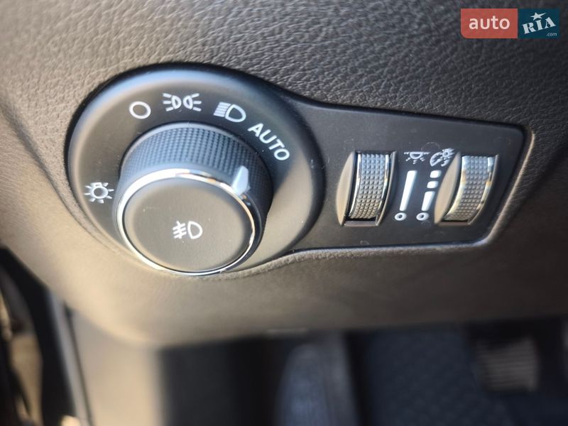 Внедорожник / Кроссовер Jeep Compass 2024 в Полтаве фото 28 Внедорожник / Кроссовер Jeep Compass 2024 в Полтаве
