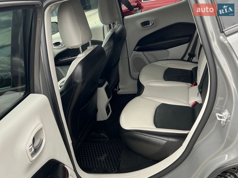 Внедорожник / Кроссовер Jeep Compass 2019 в Каменец-Подольском фото 4 Внедорожник / Кроссовер Jeep Compass 2019 в Каменец-Подольском
