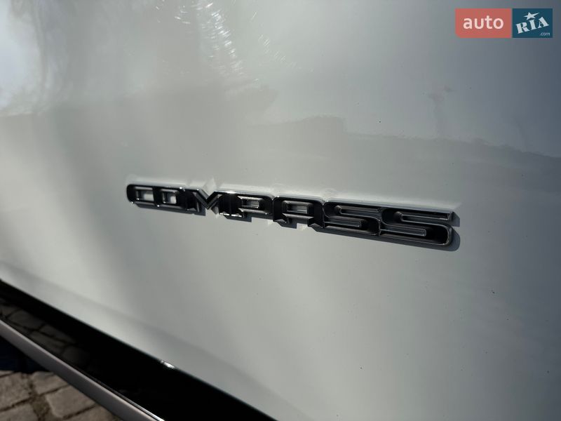 Позашляховик / Кросовер Jeep Compass 2024 в Києві