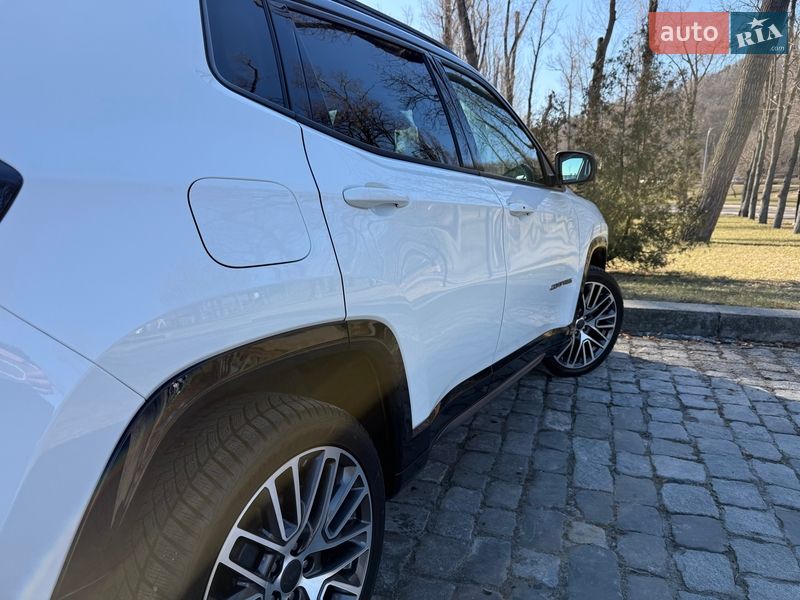 Позашляховик / Кросовер Jeep Compass 2024 в Києві