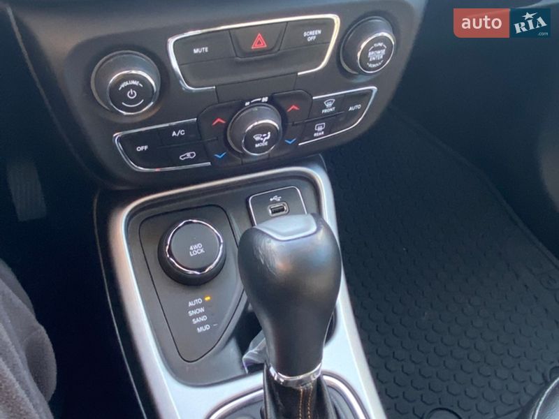 Внедорожник / Кроссовер Jeep Compass 2017 в Полтаве