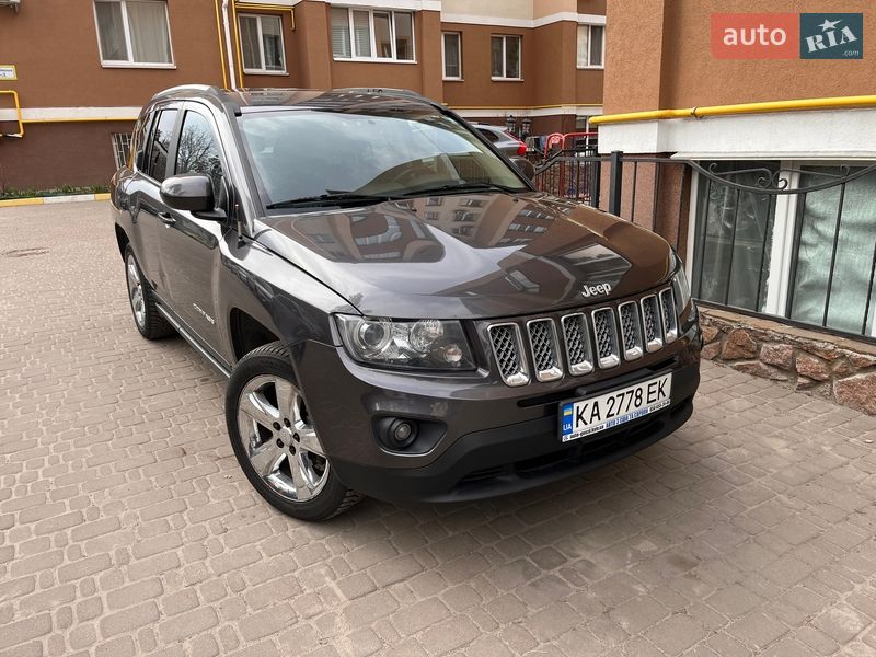 2016 Jeep Compass — photo 1 (autoria)