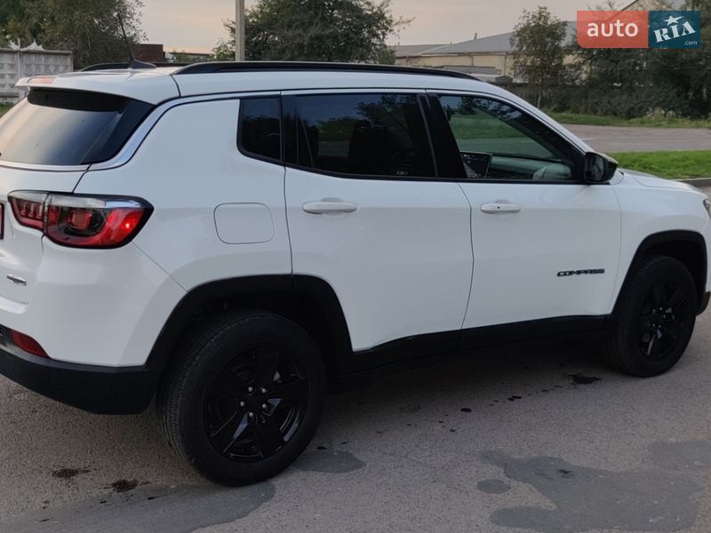 Внедорожник / Кроссовер Jeep Compass 2022 в Ровно