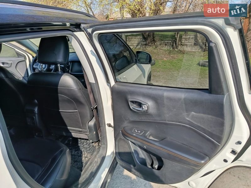 Внедорожник / Кроссовер Jeep Compass 2019 в Новых Санжарах фото 8 Внедорожник / Кроссовер Jeep Compass 2019 в Новых Санжарах