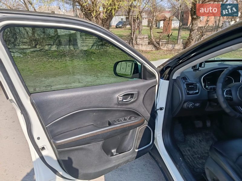 Внедорожник / Кроссовер Jeep Compass 2019 в Новых Санжарах фото 7 Внедорожник / Кроссовер Jeep Compass 2019 в Новых Санжарах