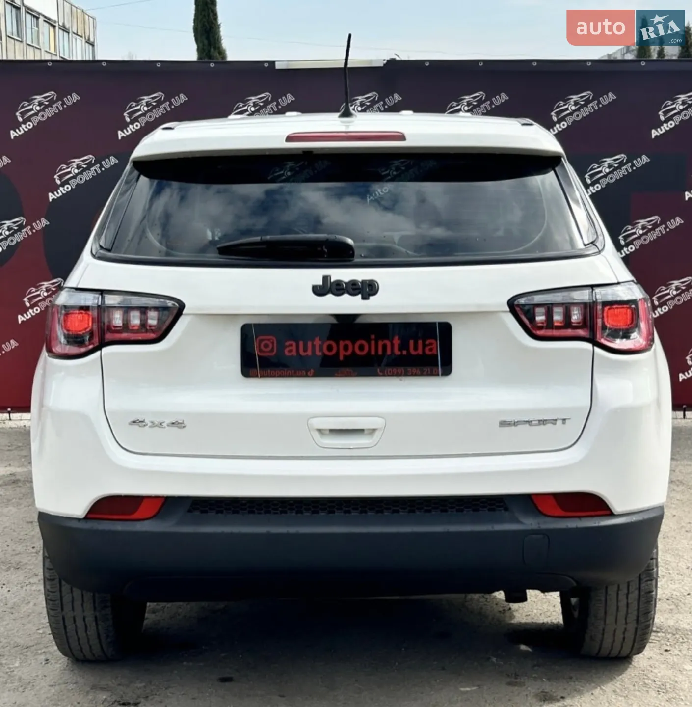2017 Jeep Compass - мініатюра 4