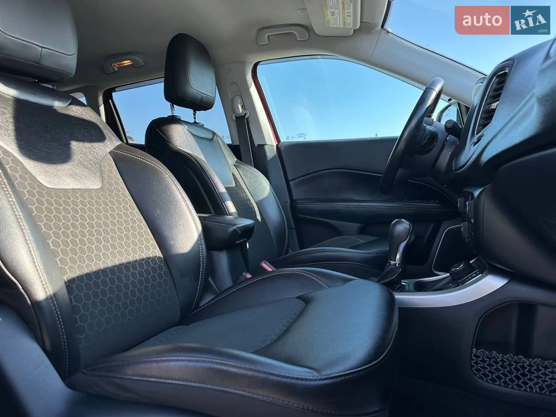 2020 Jeep Compass - мініатюра 17