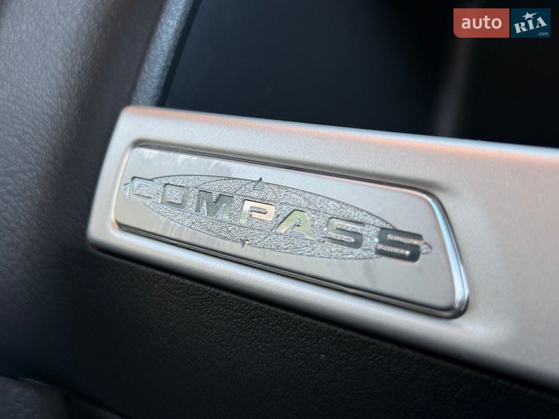 Внедорожник / Кроссовер Jeep Compass 2014 в Ивано-Франковске