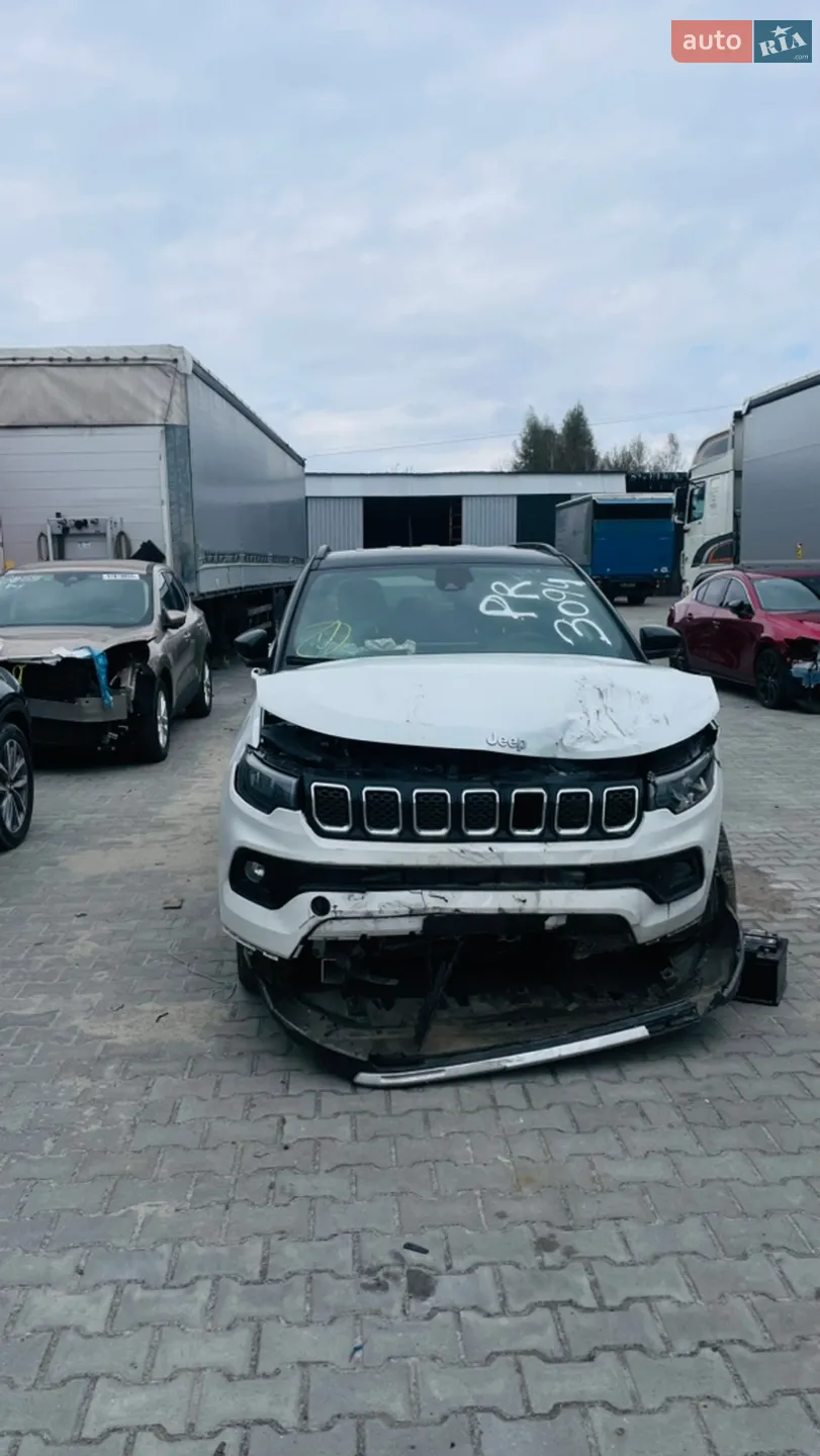 2023 Jeep Compass - фото 1