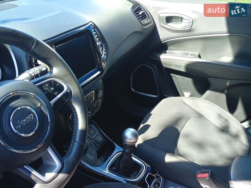 Внедорожник / Кроссовер Jeep Compass 2019 в Запорожье
