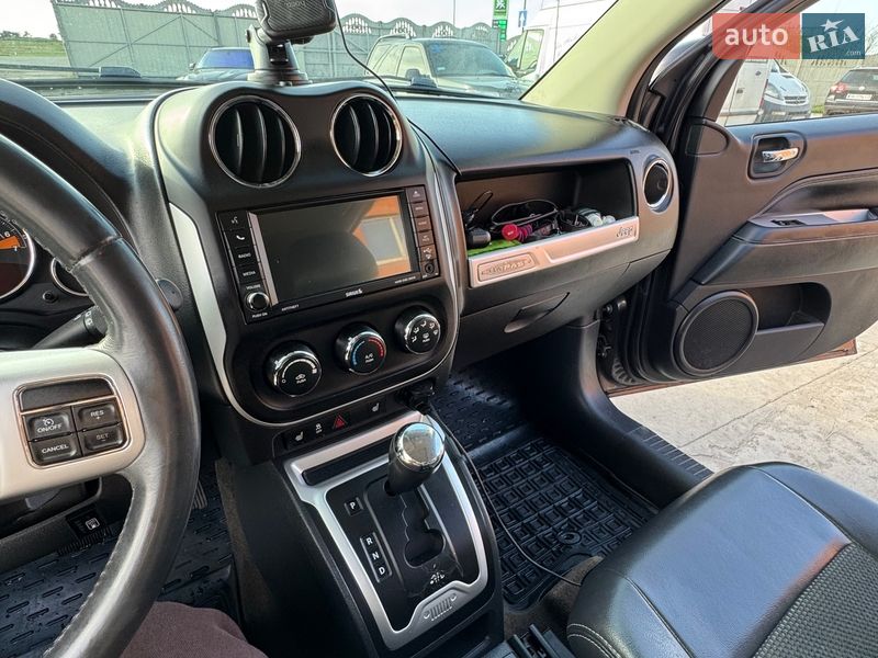 Внедорожник / Кроссовер Jeep Compass 2013 в Дубровице фото 40 Внедорожник / Кроссовер Jeep Compass 2013 в Дубровице