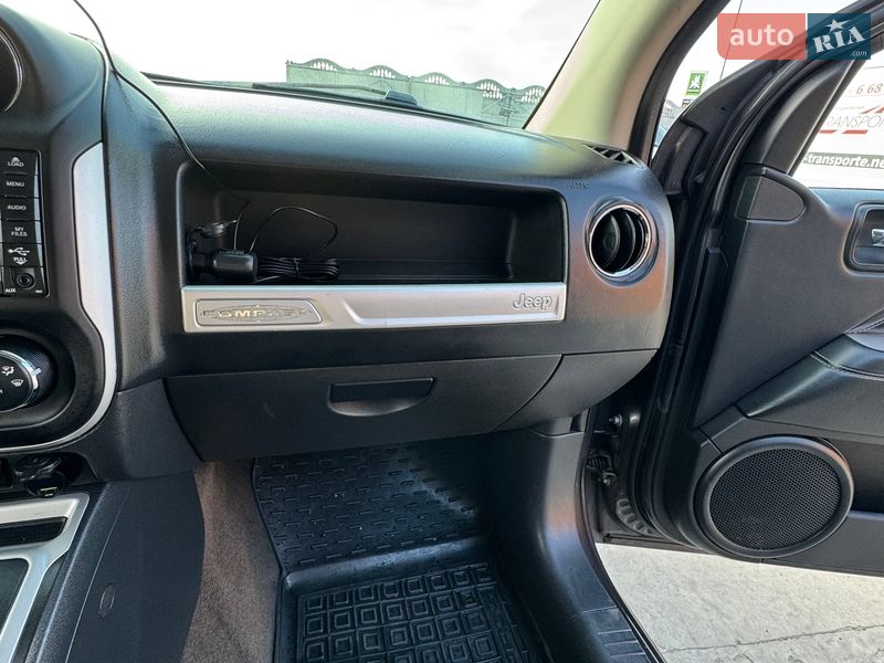 Внедорожник / Кроссовер Jeep Compass 2013 в Дубровице фото 46 Внедорожник / Кроссовер Jeep Compass 2013 в Дубровице