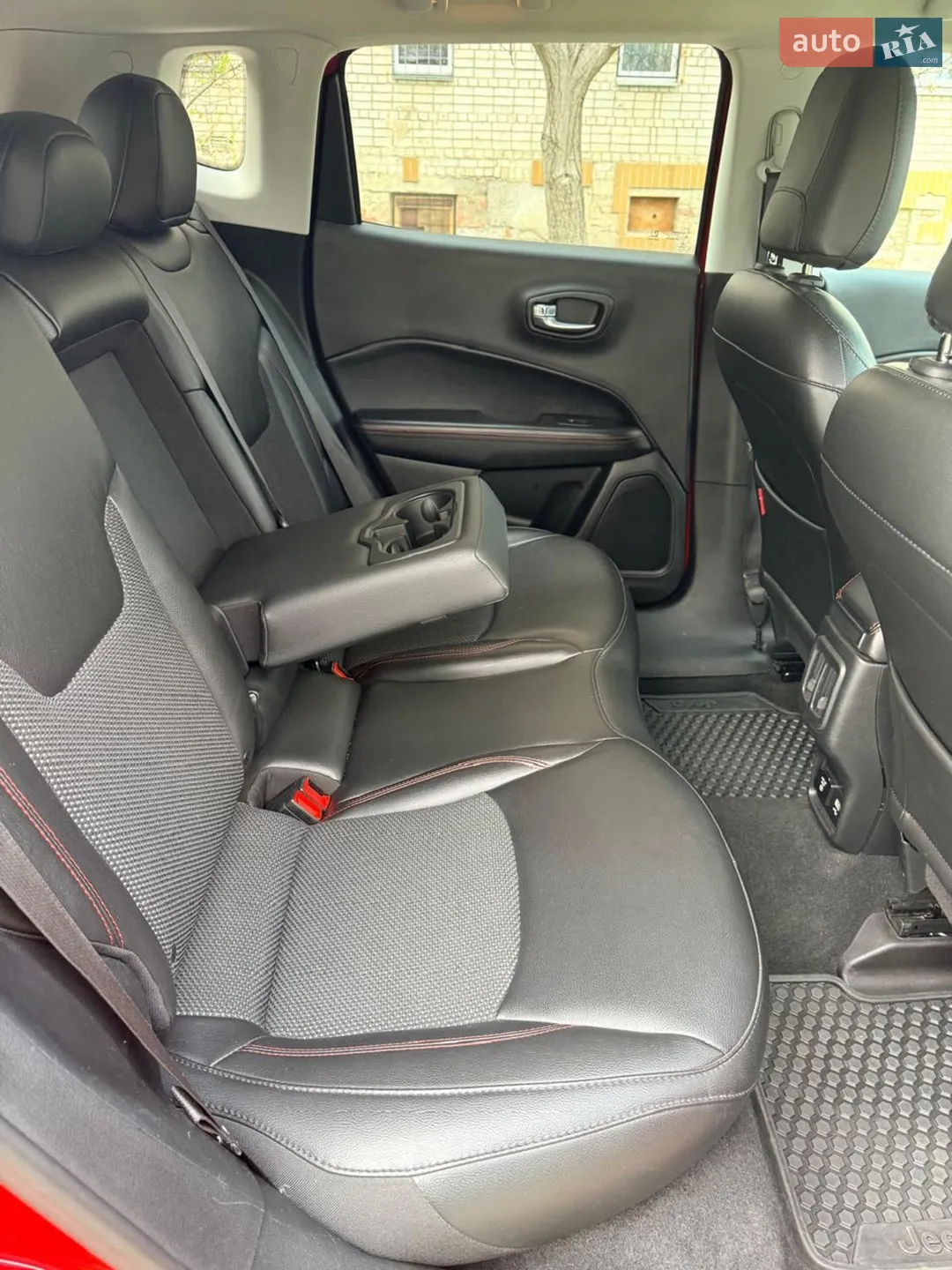 2019 Jeep Compass - мініатюра 13