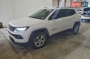 Внедорожник / Кроссовер Jeep Compass 2023 в Киеве
