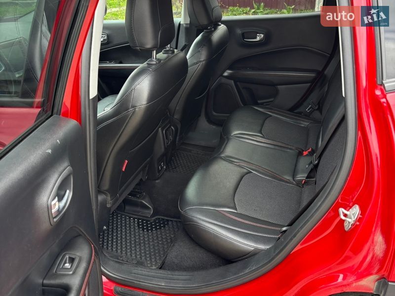 Внедорожник / Кроссовер Jeep Compass 2018 в Ромнах фото 11 Внедорожник / Кроссовер Jeep Compass 2018 в Ромнах