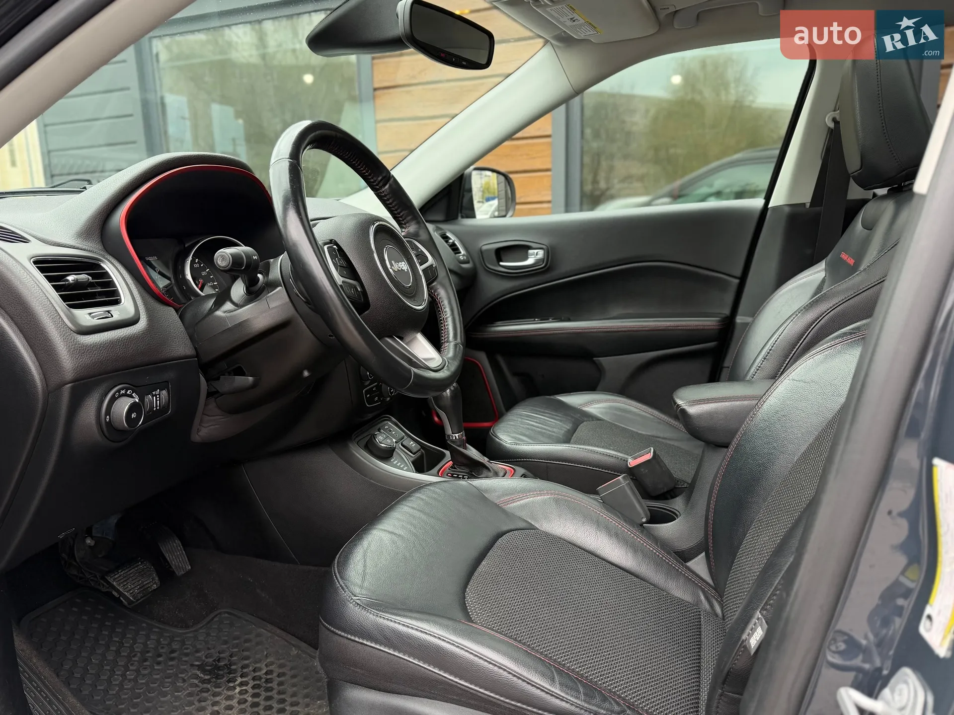 2018 Jeep Compass - мініатюра 28
