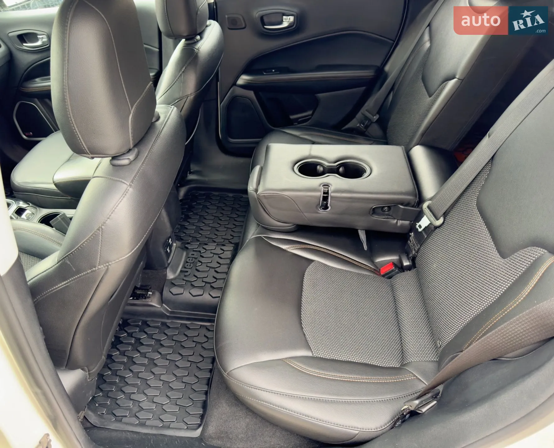 2018 Jeep Compass - мініатюра 46