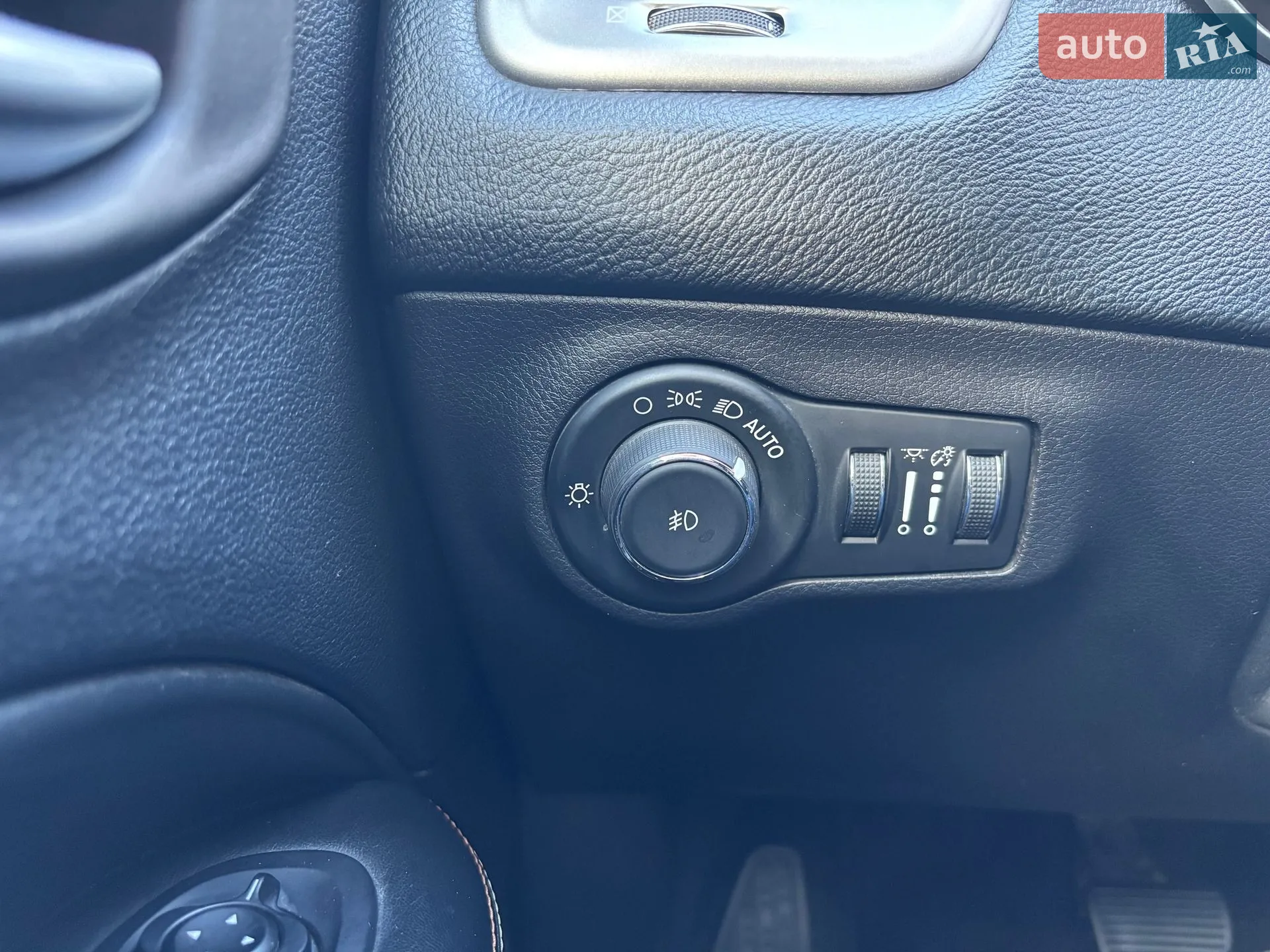 2019 Jeep Compass - мініатюра 18
