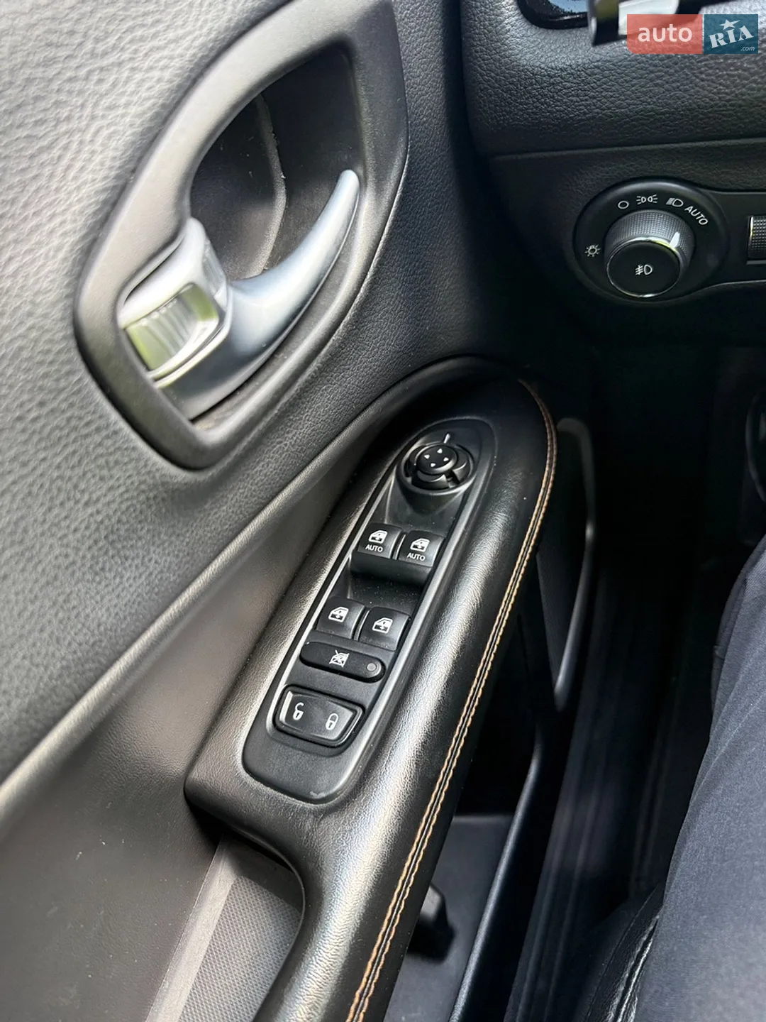 2018 Jeep Compass - мініатюра 22