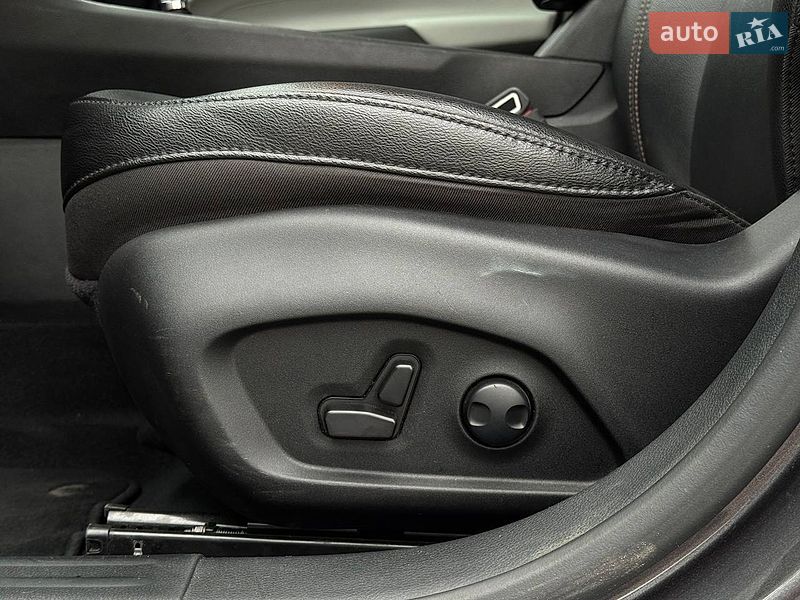 Внедорожник / Кроссовер Jeep Compass 2023 в Ровно